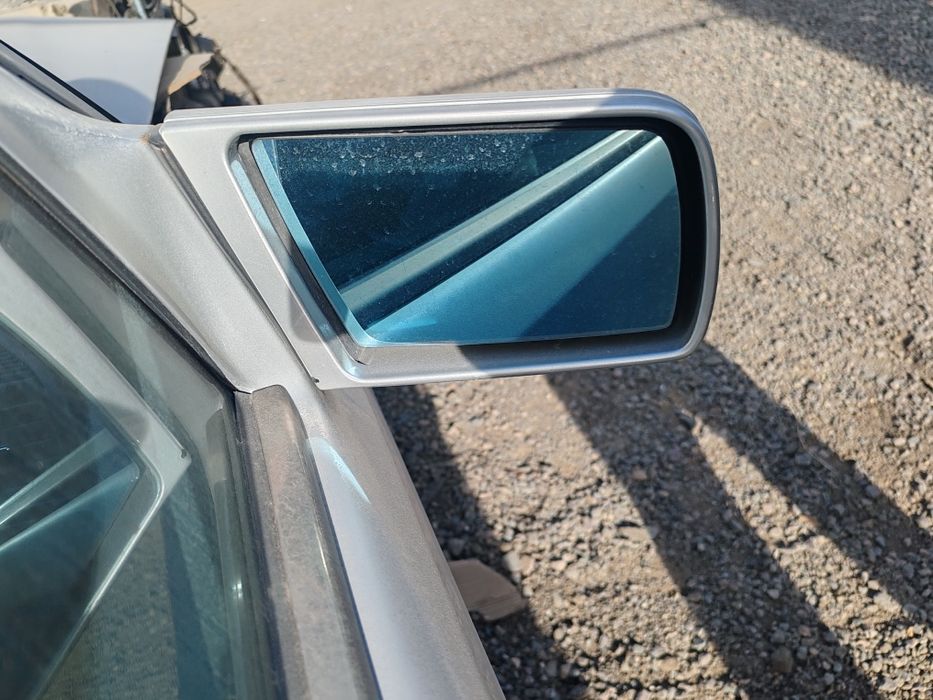 Продам правое Зеркало Мерседес