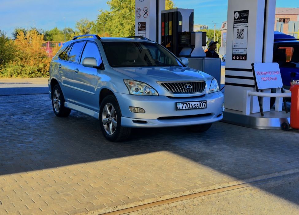 Продам легенду Lexus Rx350 
Торг разумный
