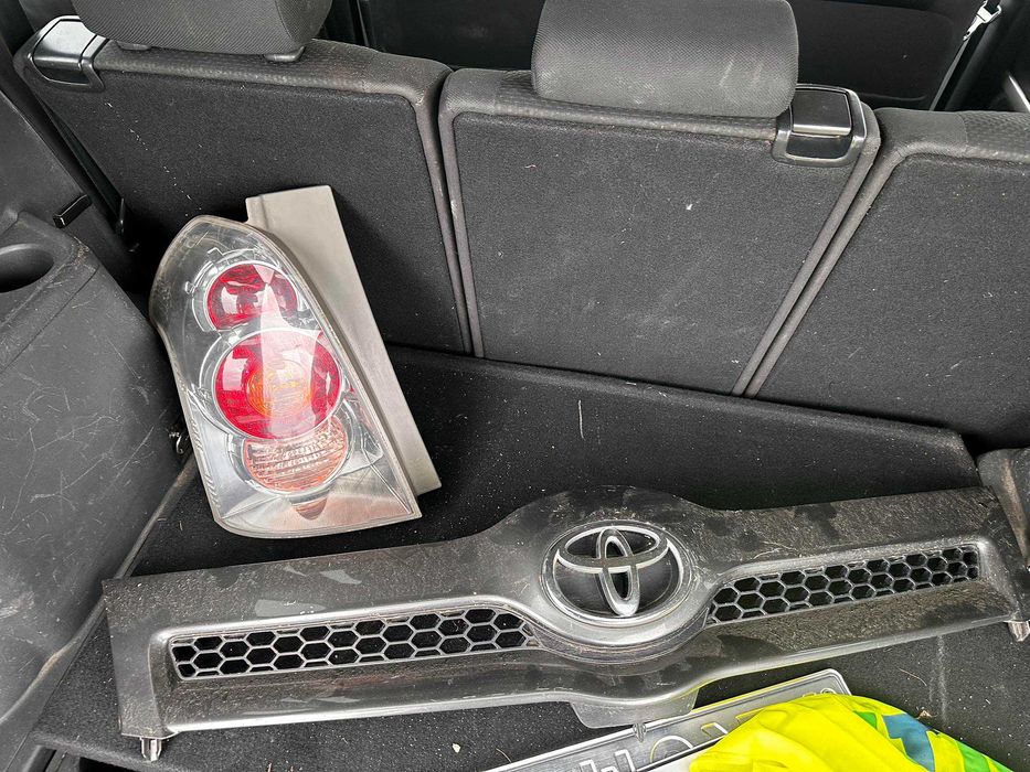 На части: Toyota Corolla Verso 2.2 D-4D (136 к.с.), 2007 г.