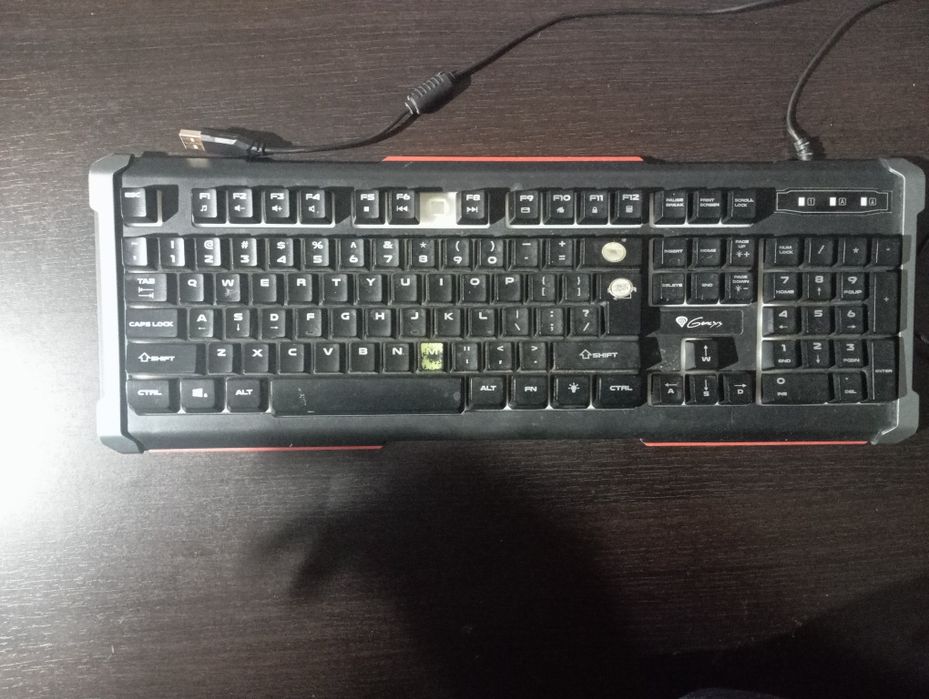 Tastaturi+Telefon Fix