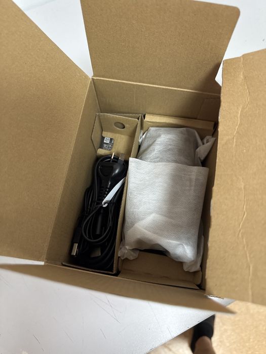 Видеокамера SONY FDR AX43A