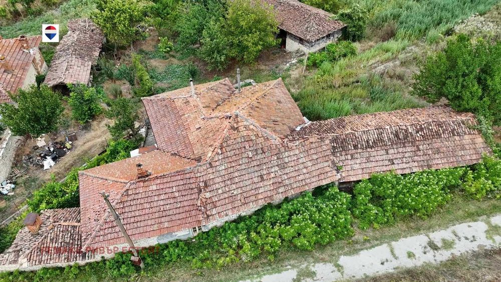Къща за ремонт за продажба в с. Дряновец обл. Русе!