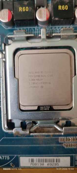 Продам две материнских платы