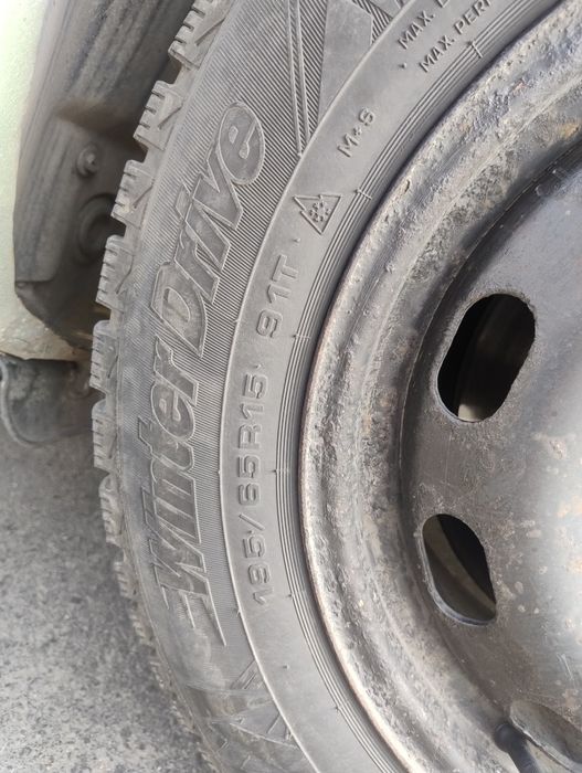 Продам шины с дисками