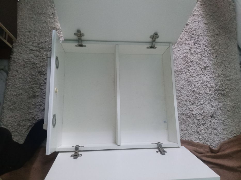 Зеркало с освещением.