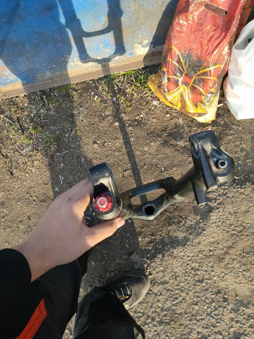 Vând furca Rockshox de 140mm