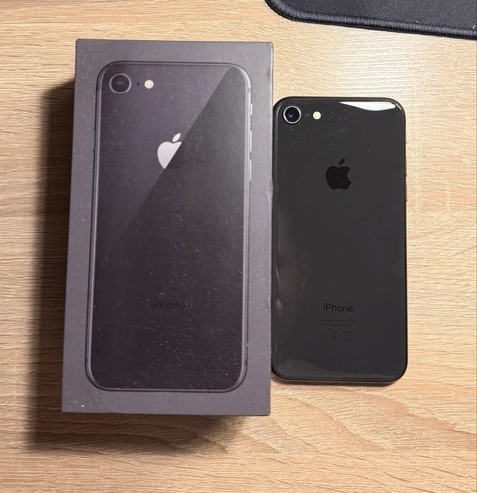 Iphone 8 64gb - изключително запазен!