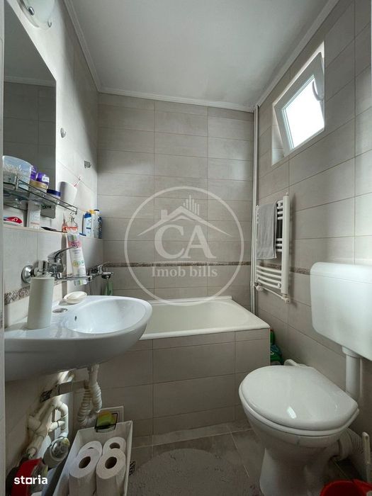 Apartament de vânzare cu 2 camere în zona Velența, Oradea