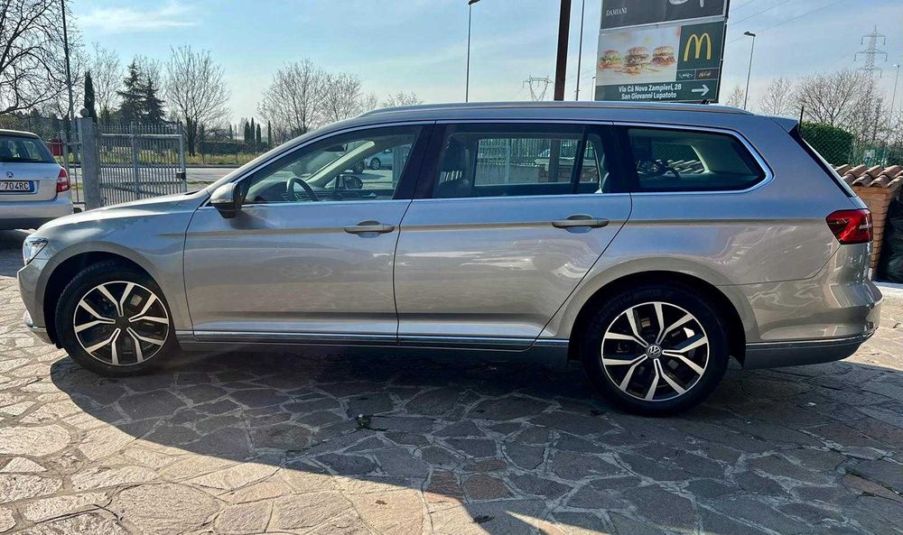 Volkswagen Passat B8 2015 2.0 TDI Higline