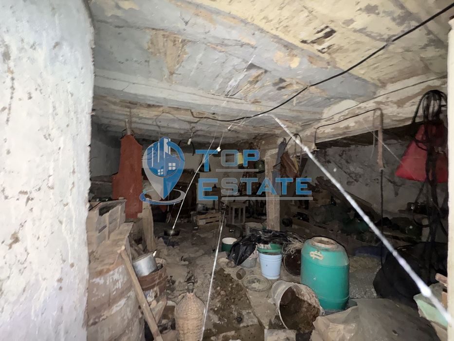 Къща в Велико Търново, област-с.Николаево площ 80 цена Двуетажна къща