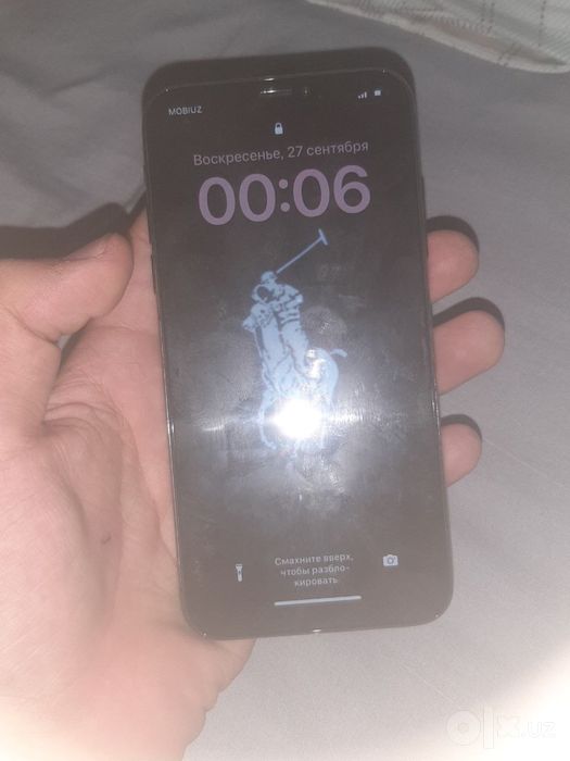 Iphone x.