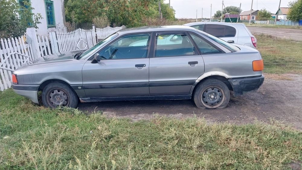 Продам машину срочно