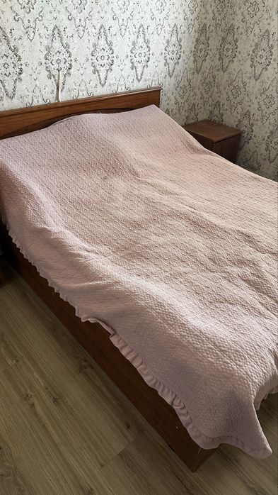 Продам срочно спальный гарнитур