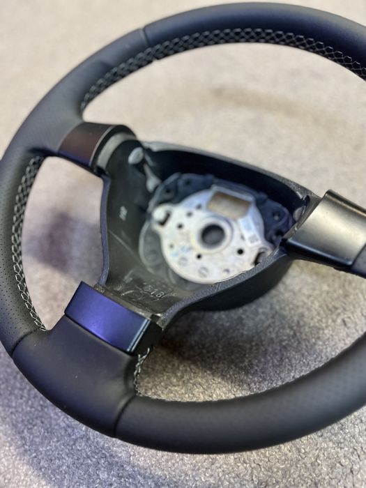 Volan piele Nappa VW PASSAT B6 GOLF 5 TOURAN JETTA TIGUAN 2004-2010
