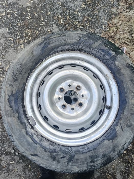 Продам резину на ваз