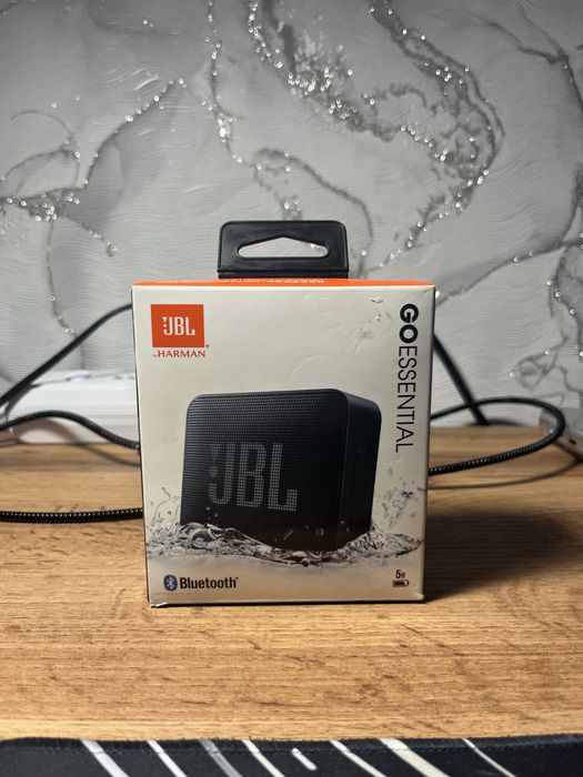 JBL GO Essential колонка