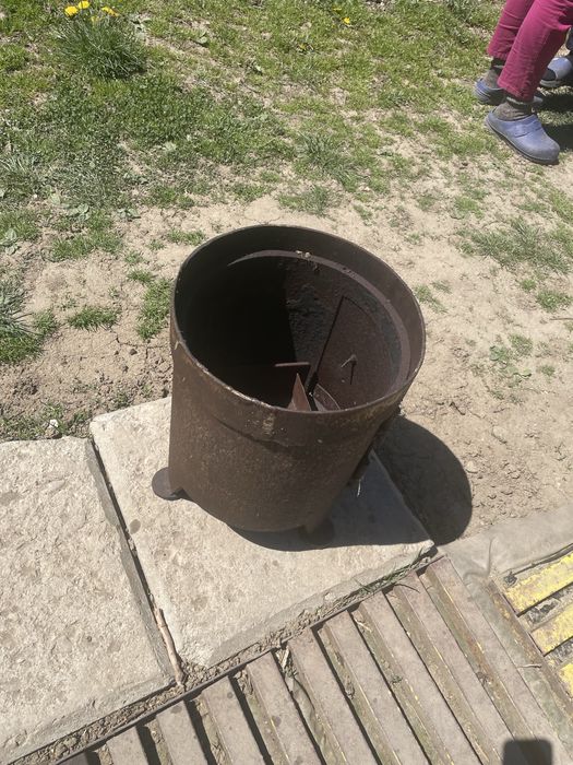 Boiler facut manual pentru apa calda.