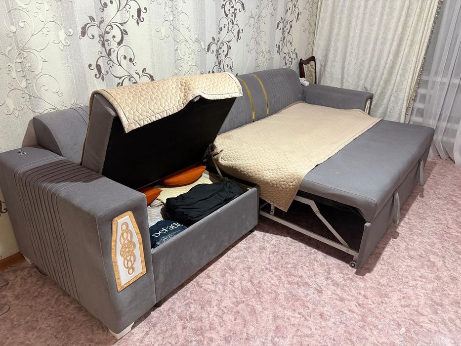 Продается диван.