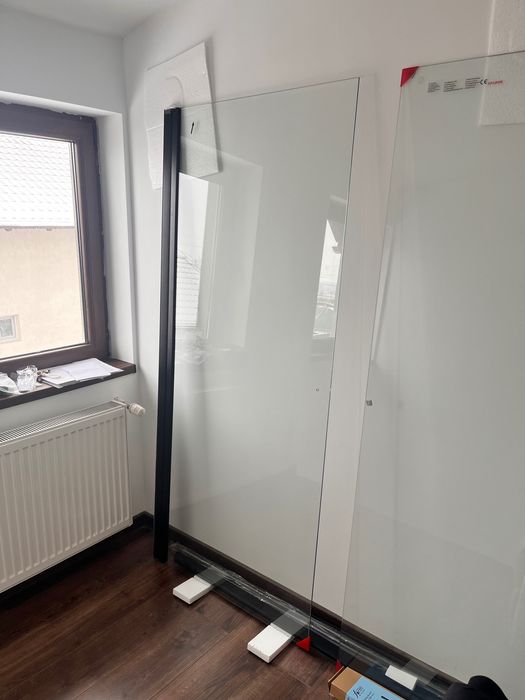 Vând sticlă de duș modena set complet