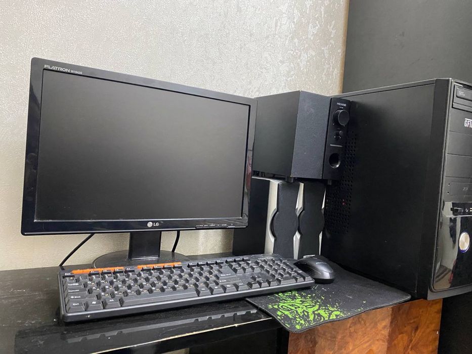 компьютер на столний