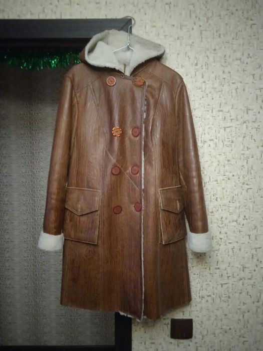 Женская. стильная дублёнка.