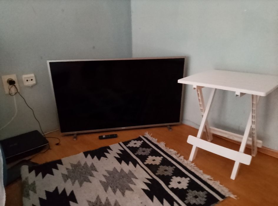 Televizor Philips,108diagonala,HDMI,,cu stik pt. (filme)
