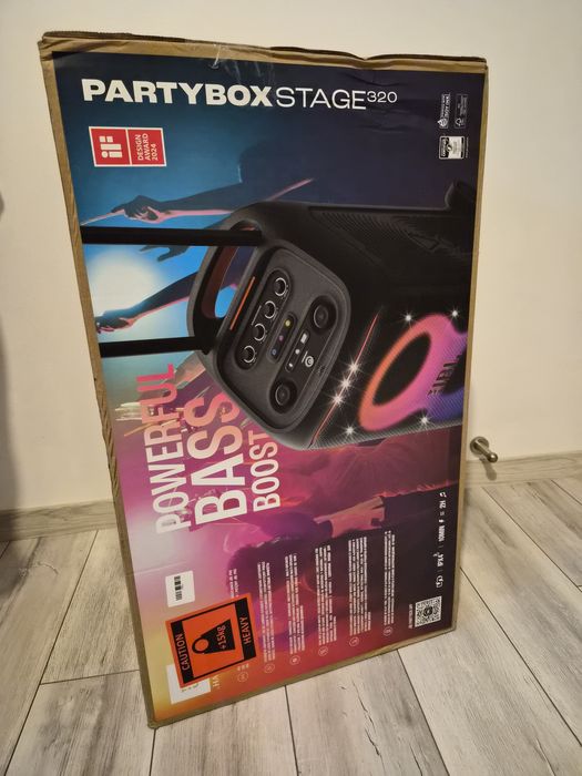 Jbl Partybox 320 neagră, nouă.