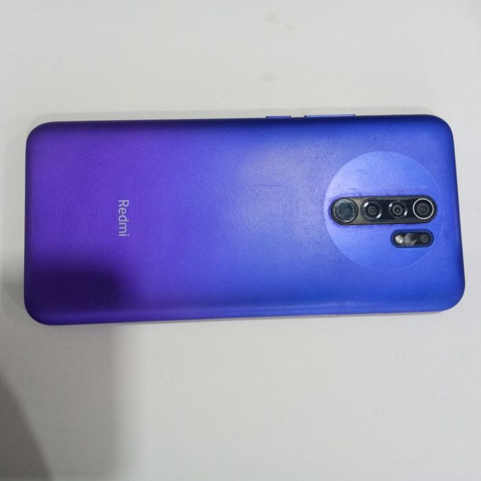 Redmi9 4/64GB holati alo