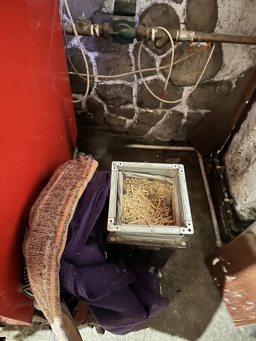Vand centrala Radijator Tkan 1 35kW peleti + lemn