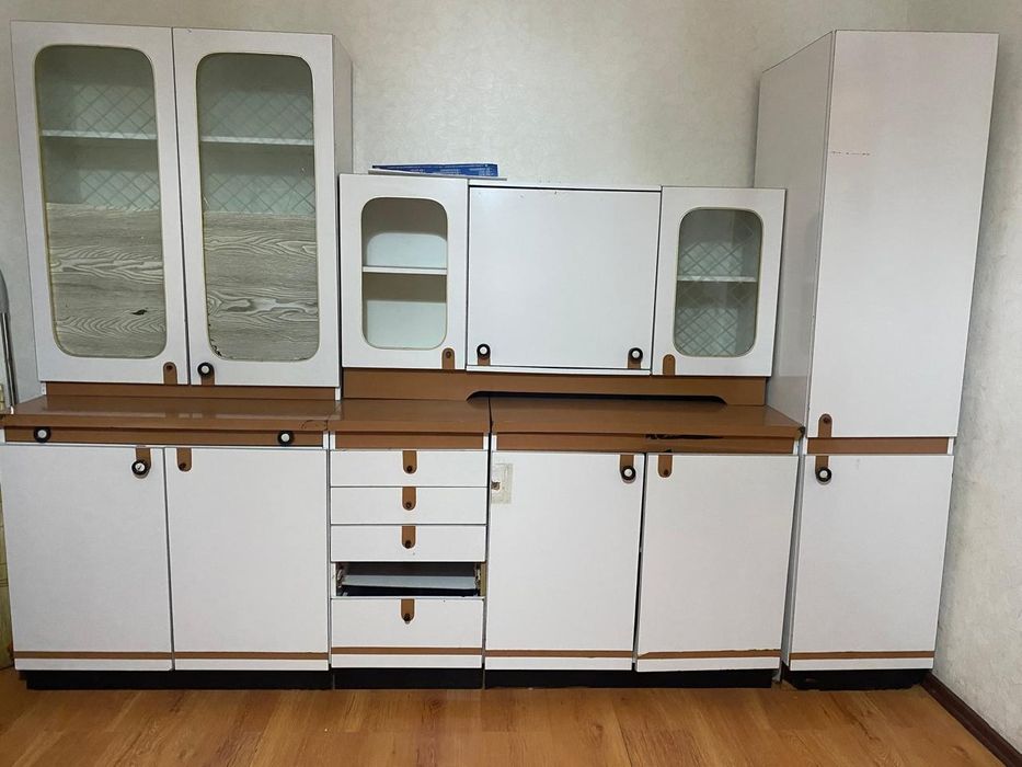 Продаю кухонный гарнитур