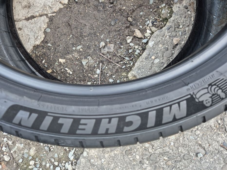 255 40 21 O BUCATA Anvelopa de vară Michelin  Pilot Sport 4 Dot 12.21