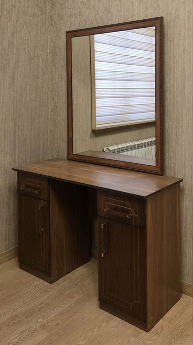 Продаётся новая (неиспользованная) мебель для спальни