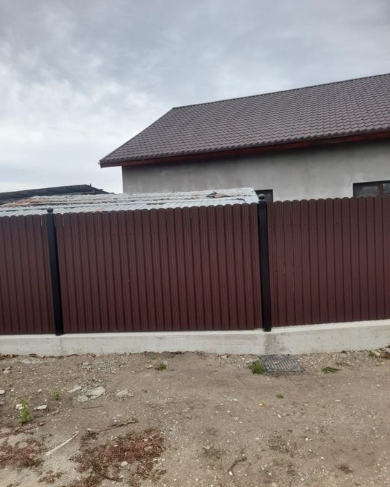 Garduri și porți la comanda clientului