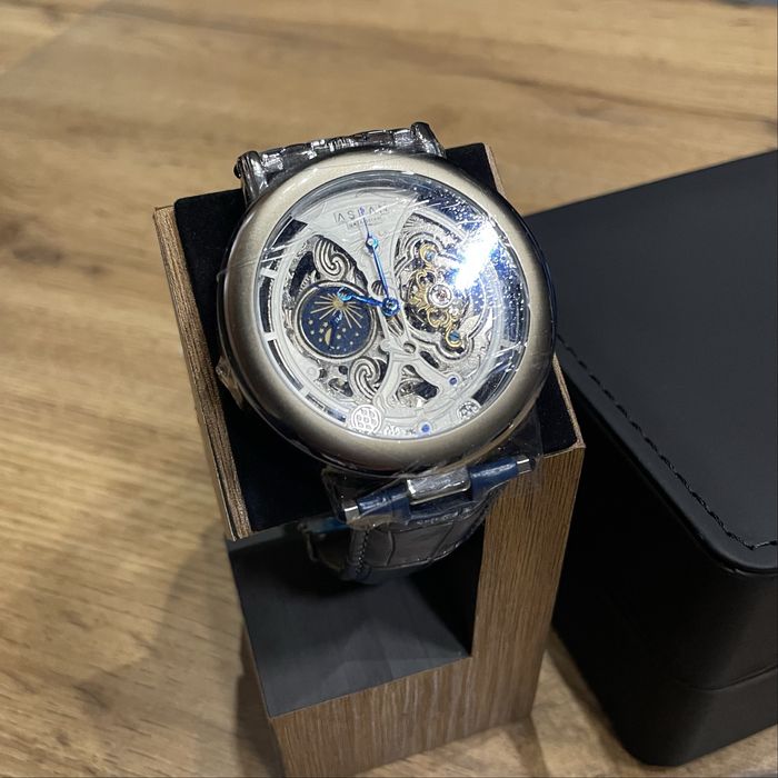 Часы наручные мужские