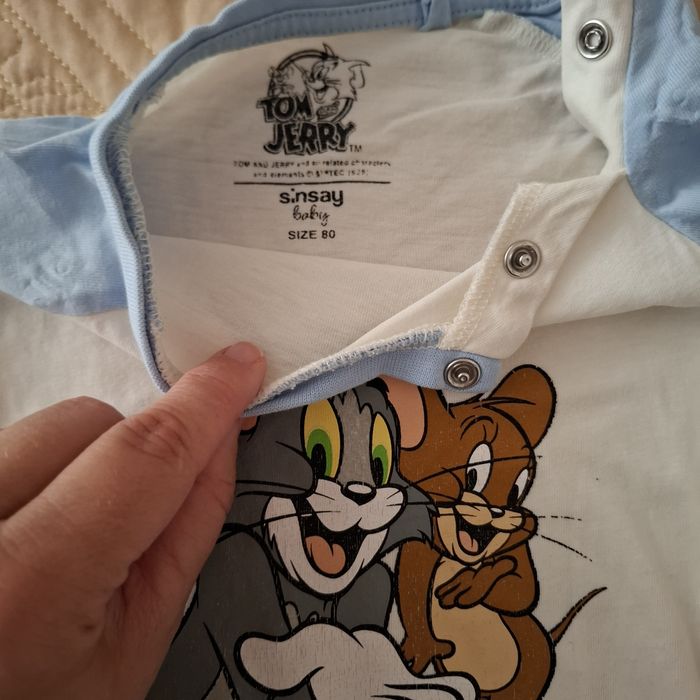 Бебешки бодита със къс ръкав.