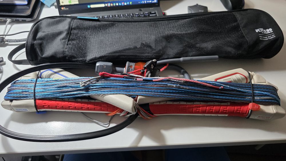 Vând click bar 24m M 2025 noua