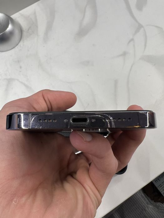 Продам Iphone 14 pro Max