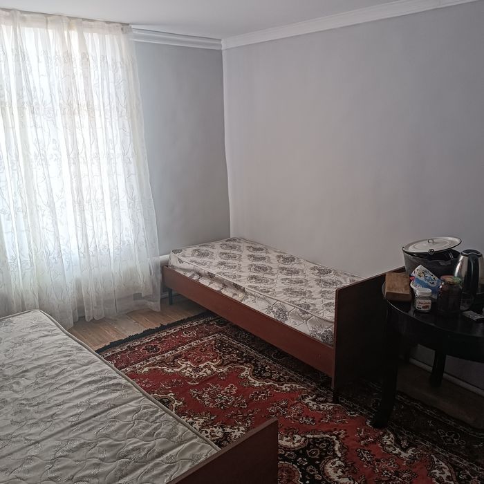 Ижарага хона студент кизларга