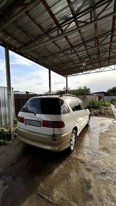 Toyota Ipsum 1998