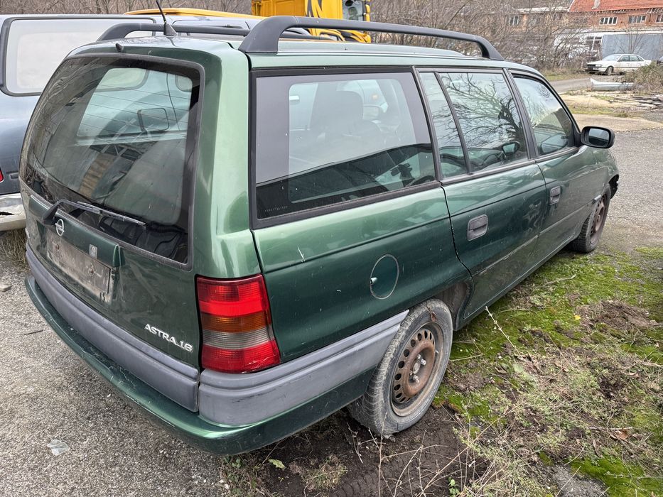 Opel Astra F 1.6i 1996г На Части
