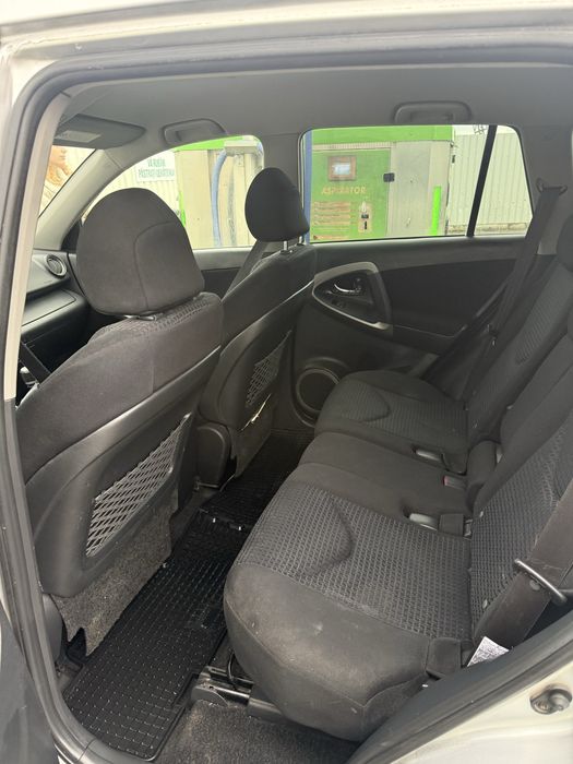 Vand toyota rav 4