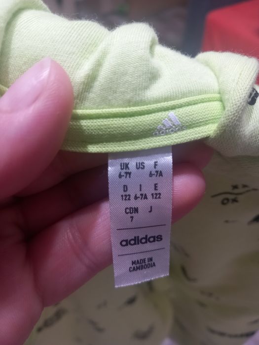 Trening Adidas 6-7 anișori.