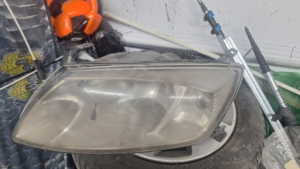 фара на гранта левый стороны