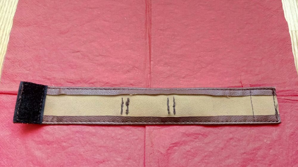 Zgarda de gat,cu arici,din piele naturala,pt.catelus .