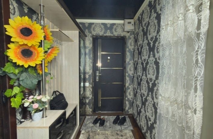 Продаётся 3х комнатная квартира переделана на 4х