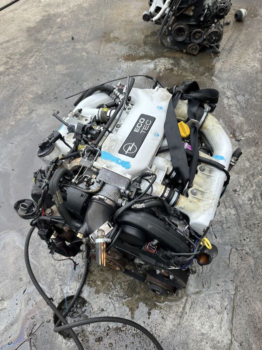 Двигатель Опель вектра x2.5xe