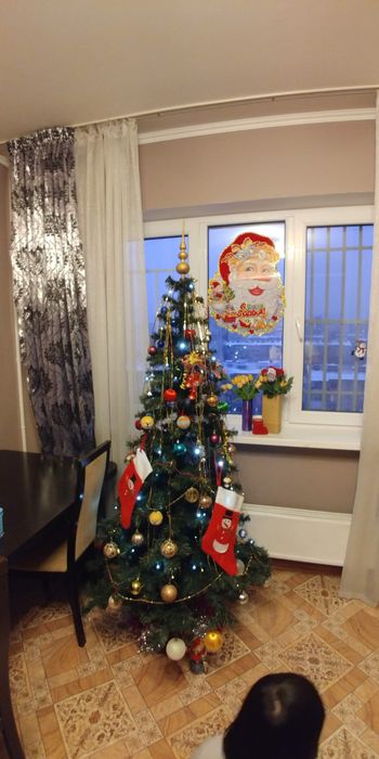 Продам новогоднюю елку