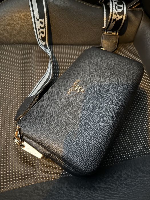 Дамска чанта prada