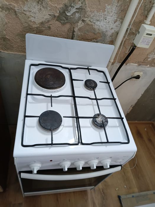 Продам газовую плиту Дарина