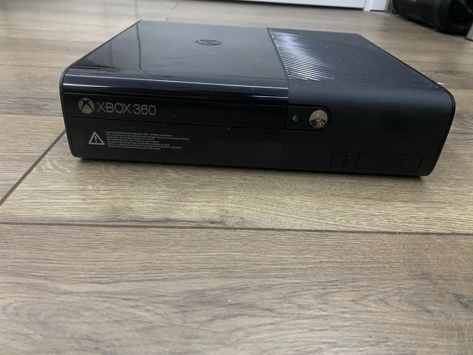 Vand xbox 360 la 450 lei